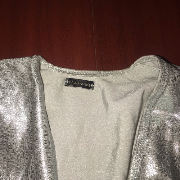 Two piece set - Picture 2 of 2